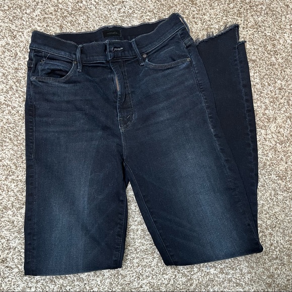 MOTHER Dark Blue Wash Distressed Hem Ankle Cropped Skinny Jeans Size 25 - Picture 7 of 7